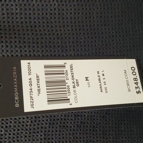 Black sequin pants with geometric design. - Picture 5 of 6